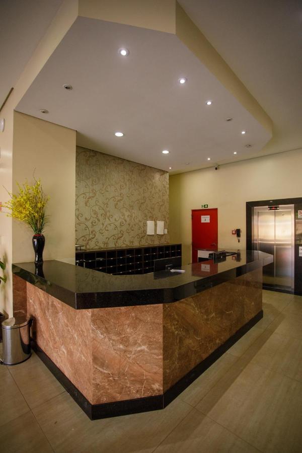 Atrium Express Hotels 帕劳阿佩巴斯 外观 照片